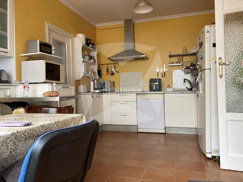 Foto 17559785-d000-4296-ae56-20cb9cda994a. Flat with parking pool in Casco Antiguo Cáceres