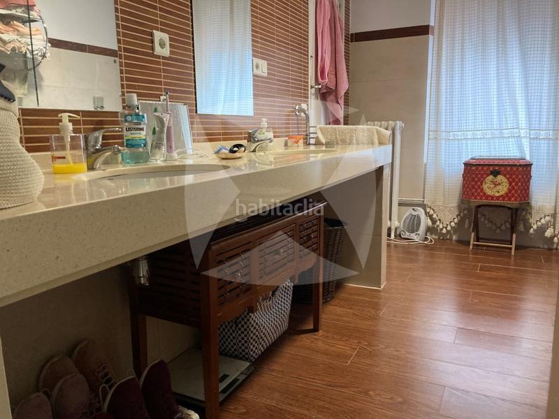 Foto 9c4301fd-a21d-4915-8daf-505d04345da1. Flat with parking pool in Casco Antiguo Cáceres