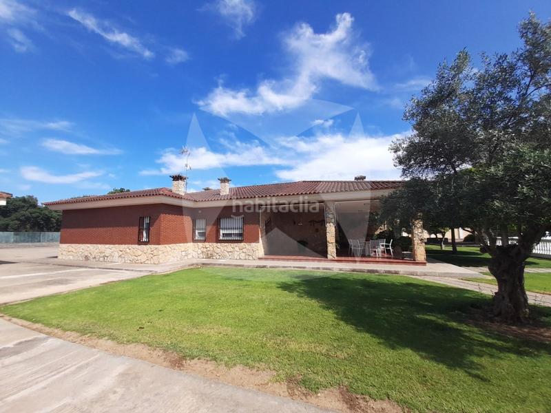 Foto 0220ca39-6b52-4822-9a96-af24274536fc. Chalet con parcheggio piscina in Avenida Elvas Badajoz