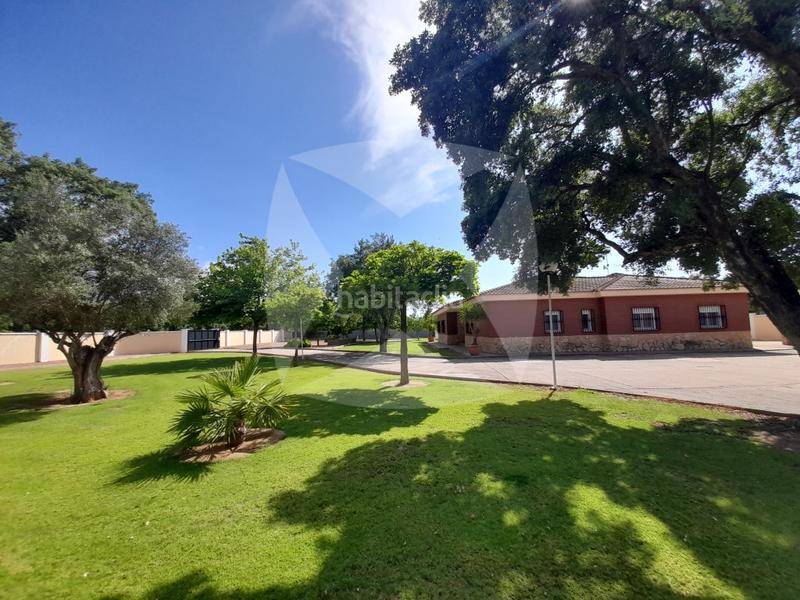 Foto 03bc545c-f610-4557-a64e-39d4307cb765. Chalet con parcheggio piscina in Avenida Elvas Badajoz