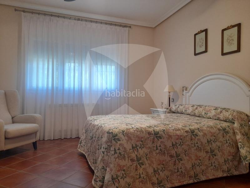 Foto 24a40db1-1a40-412a-932d-702c318e4540. Chalet con parcheggio piscina in Avenida Elvas Badajoz