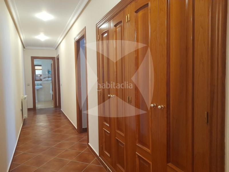 Foto 56827cfa-94f6-4321-8fe7-a7a079f580d0. Chalet con parcheggio piscina in Avenida Elvas Badajoz