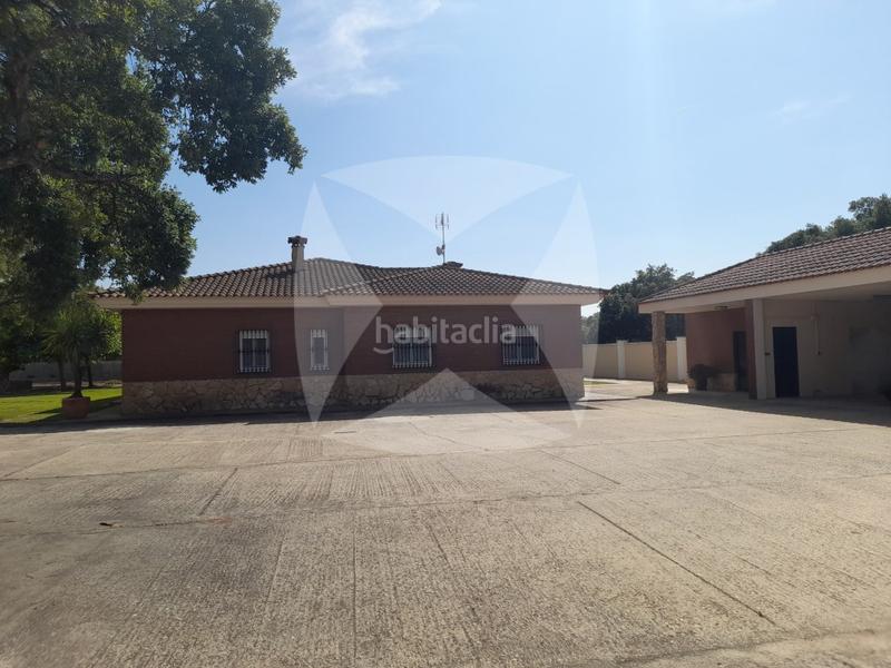 Foto 57db1823-63a5-46e6-8e89-2ad2b9cea27b. Chalet con parcheggio piscina in Avenida Elvas Badajoz