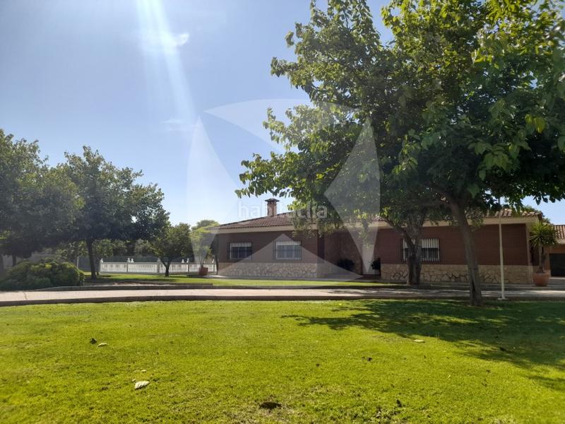 Foto 5806e951-5875-49a3-8841-55b856f3f3de. Chalet con parcheggio piscina in Avenida Elvas Badajoz