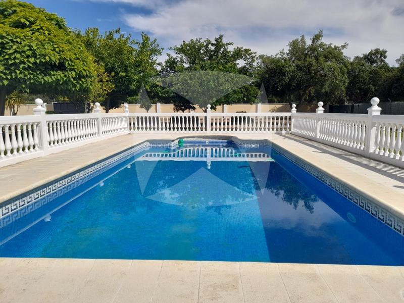 Foto 590e1c05-eb0b-47db-bfaf-315c38b99884. Chalet con parcheggio piscina in Avenida Elvas Badajoz