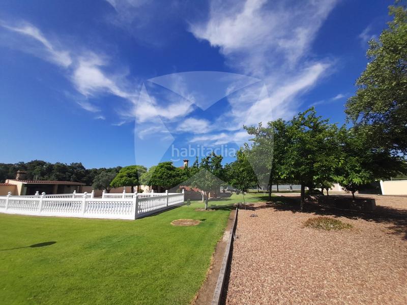 Foto 67547475-bc7b-42c3-8bde-5c9a7f56ea9c. Chalet con parcheggio piscina in Avenida Elvas Badajoz