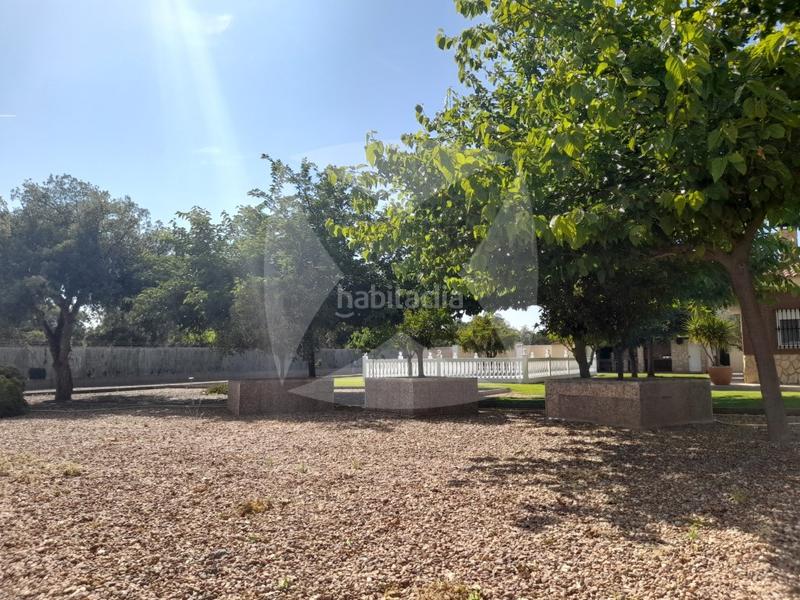 Foto 97fd4c82-ad3b-4cd3-b836-3735d6fb86e1. Chalet con parcheggio piscina in Avenida Elvas Badajoz