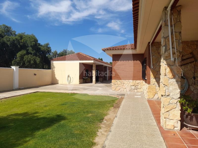 Foto 9b8a9f9d-3e94-4ab3-b311-19a45b53f44a. Chalet con parcheggio piscina in Avenida Elvas Badajoz