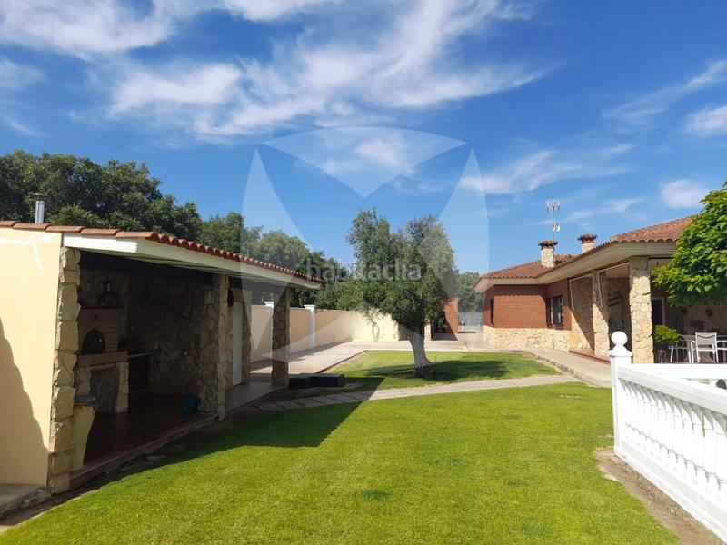 Foto a3aa8917-ec43-49a1-b880-779aa3ce1b28. Chalet con parcheggio piscina in Avenida Elvas Badajoz