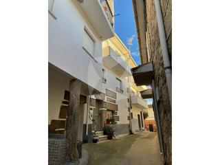 Casa  N/a. Casa en venta de 4 dormitorios. eljas