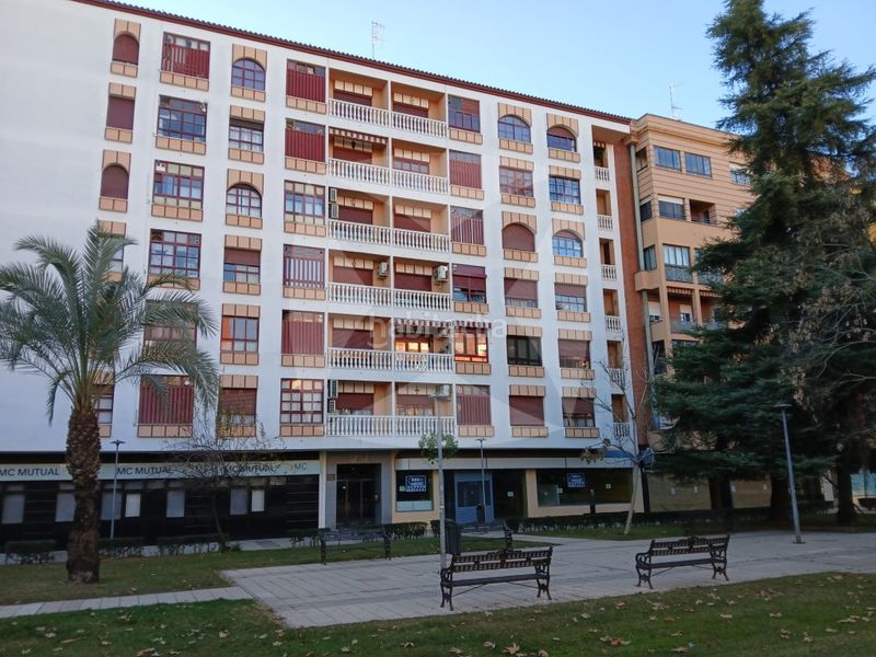 Foto f9663c63-7b3f-442b-beca-c0ceb7d5e492. Miete autoparkplatz in Maria Auxiliadora - Barriada de Llera Badajoz
