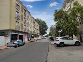 Location Local commercial  N/a. Local comercial en venta y alquiler en jardines del guadiana.