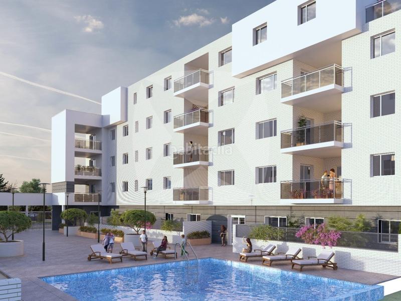 Foto a84f5df4-f830-458f-bdf1-a8ba29d97b86. Pis amb piscina a Ciudad Jardín Badajoz