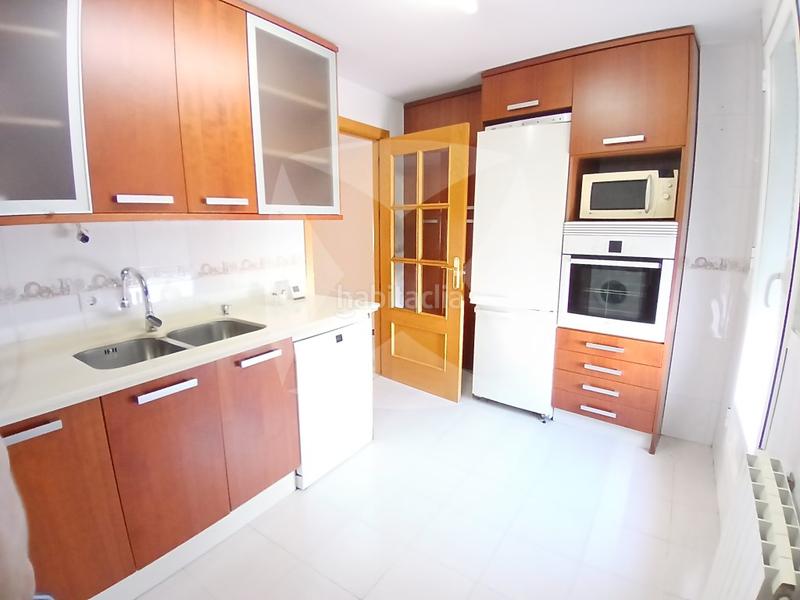 Foto f87b78d8-5f6f-4693-83df-33b8fbc1d806. Ático atico en venta zona centro. en Casco Antiguo Badajoz