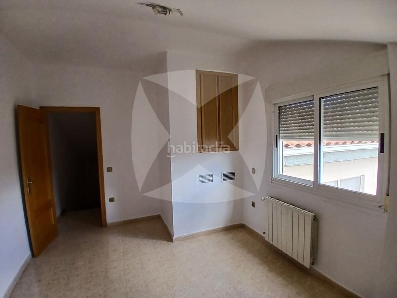 Foto 4f771497-2b21-40a4-9795-a08e8f3dbfc8. Casa adossada amb aparcament a Avenida Elvas Badajoz