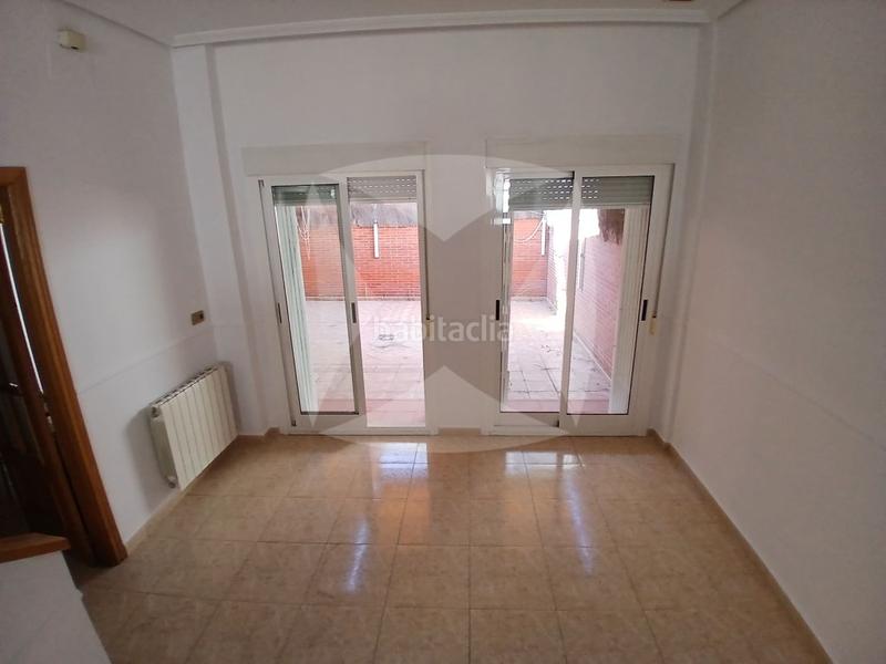 Foto de851cde-a874-4466-835d-6b62ceb6033d. Reihenhaus mit parking in Avenida Elvas Badajoz