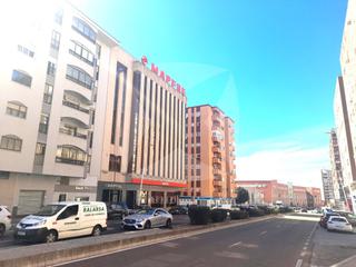 Lloguer Oficina  N/a. Oficina diáfana de 474 m2 en alquiler en pleno centro de badajoz