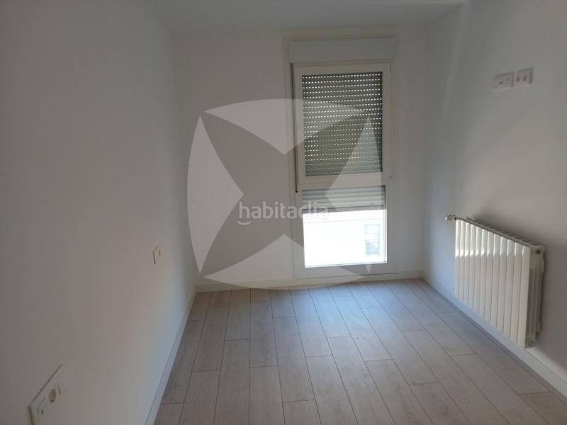 Foto 1c35aa53-0ca6-434a-933f-f1ebe1b2b67e. Location attique avec parking dans Avenida Elvas Badajoz