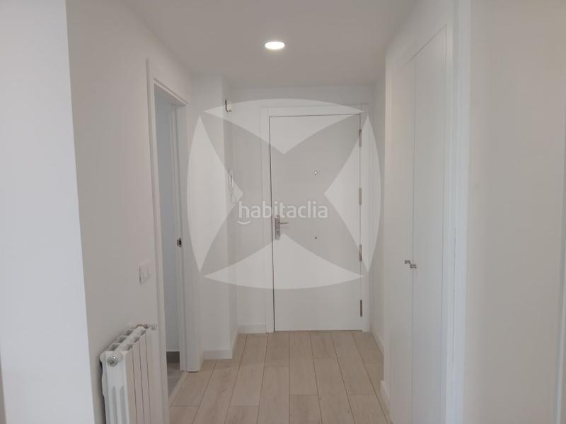 Foto 8f63e8e0-86a6-4d4f-8cb5-3abcd8af83dd. Location attique avec parking dans Avenida Elvas Badajoz