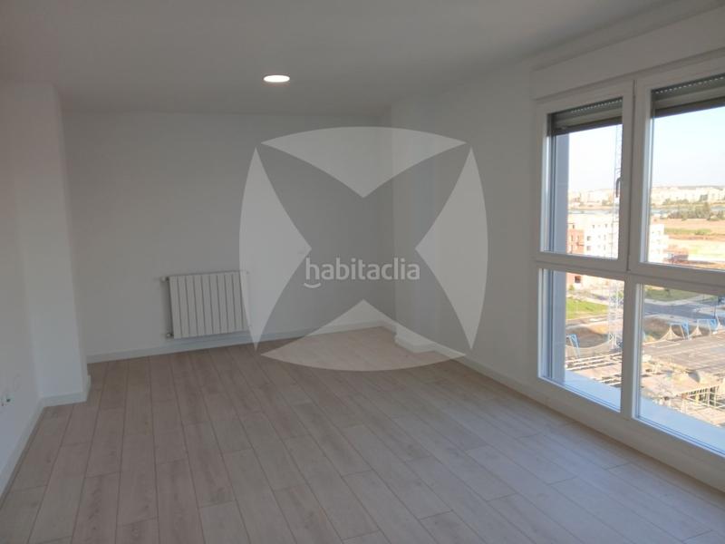 Foto a5074ccf-fc71-4342-b247-42041487606f. Location attique avec parking dans Avenida Elvas Badajoz