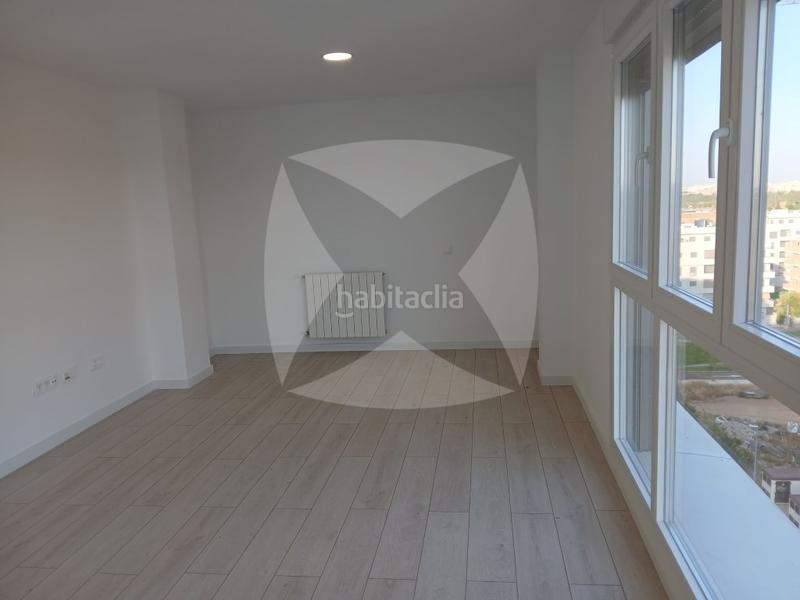 Foto d29fa27b-e94f-487b-9c3c-549ac61d14e6. Location attique avec parking dans Avenida Elvas Badajoz
