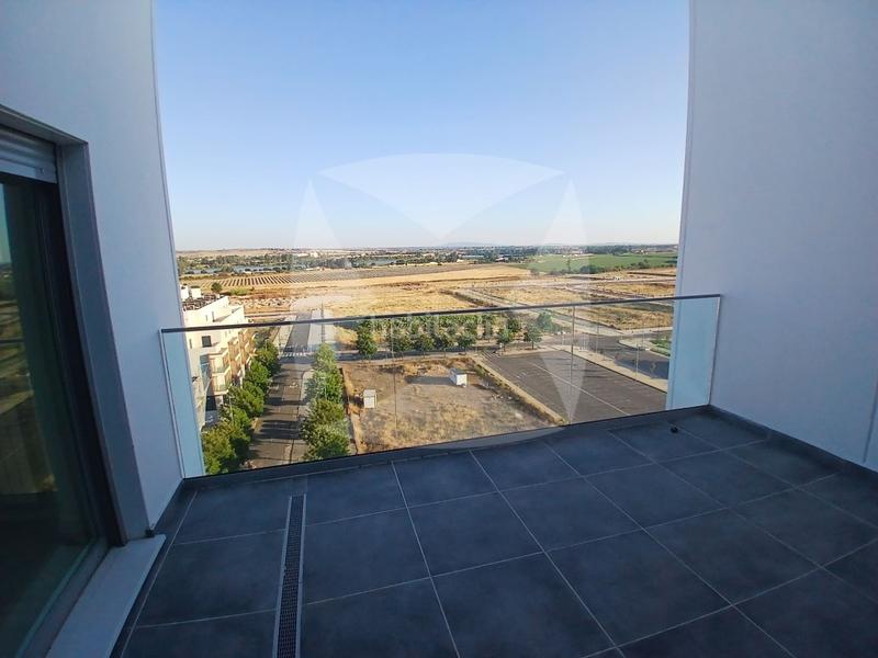 Foto f5078747-2627-40f3-92cc-865548b1489d. Location attique avec parking dans Avenida Elvas Badajoz