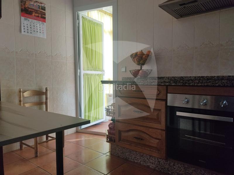 Foto 40f322ab-f85d-4c0f-8e93-4d4026e8b8d0. Alquiler piso  amueblado en alquiler con amplia terraza. zona valdepasillas en Badajoz