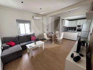 Rent Flat  Calle eladia montesino esparter. Apartamento en alquiler, zona centro