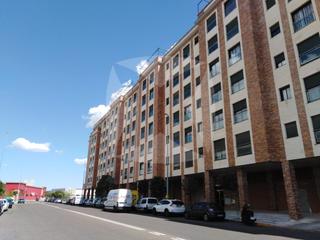 Lloguer Pis  N/a. Vivienda en alquiler de 3 dormitorios con plaza de garaje y tras