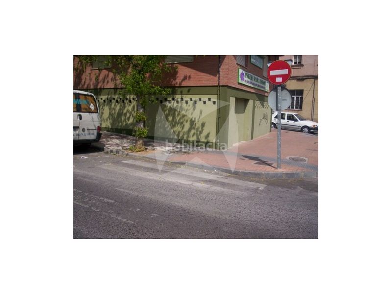 Foto 6a9719b6-2430-4c80-ae47-e290779184ed. Local comercial a Centro Cáceres