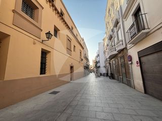 Flat  Calle jose gabriel estenoz. Vivienda amplia en el centro de badajoz.