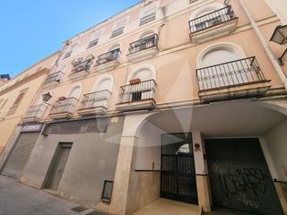 Appartement  N/a. Vivienda de 91 m con 4 dormitorios y dos baños en el casco antig