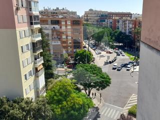 Pis  N/a. Piso en venta de 4 dormitorios en zona valdepasillas  la paz