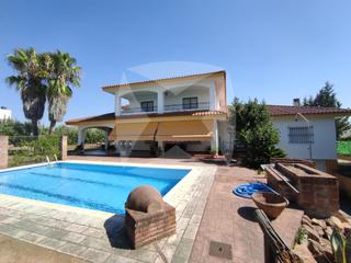Lloguer Xalet  N/a. Exclusivo chalet de lujo 615 m en parcela de 2.000 m con piscina