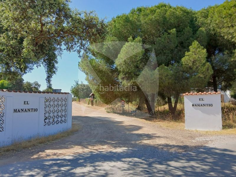 Foto 68a2d911-5d21-4373-8331-fdc304fdb2c6. Xalet amb aparcament piscina a Las Vaguadas Badajoz