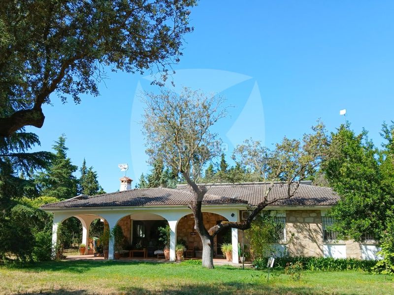 Foto a4ee8e98-b886-4bf4-942e-cd9b1e001f8e. Xalet amb aparcament piscina a Las Vaguadas Badajoz
