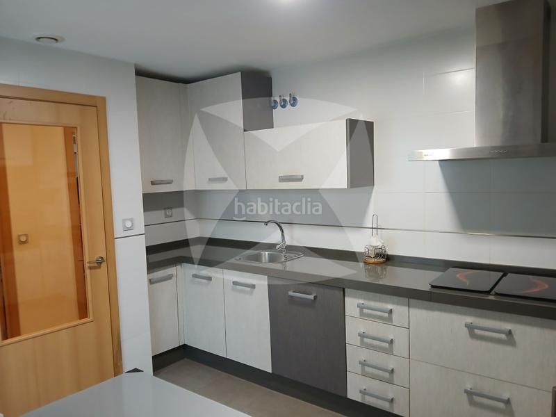 Foto 0333e82e-e785-4eb4-b779-f22f488c6679. Pis amb aparcament a La Estación Badajoz