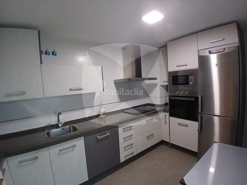 Foto 11126047-38cc-4a39-baec-e447d5a84b30. Pis amb aparcament a La Estación Badajoz