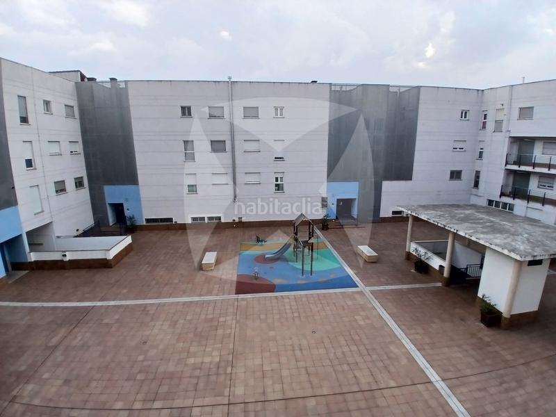 Foto 1a5760d0-21e2-4754-9aa8-0030fcee4885. Pis amb aparcament a La Estación Badajoz