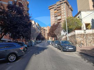 Casa  N/a. Piso en venta de cinco dormitorios, zona muy céntrica
