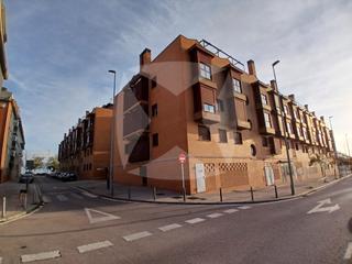 Appartement  Calle teresa de calcuta. Vivienda a la venta en la zona del infanta isable con piscina ,