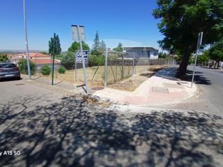 Terreno residencial  N/a. Parcela en venta haciendo esquina, zona las vaguadas.