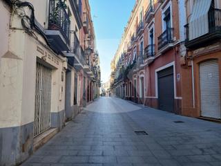 Lloguer Pis  N/a. Piso en alquiler amueblado con cuatro dormitorios, zona casco an