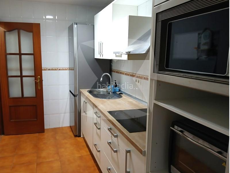 Foto 44e1f3bd-fa73-4473-8783-178ba03b7306. Lloguer apartament a avenida fernando calzadilla 14 a Badajoz