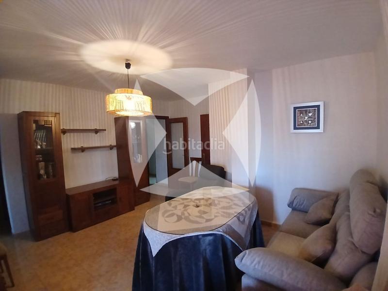 Foto e21e6dd5-c9e3-4ff3-8425-242bc58fab7e. Pis a La Estación Badajoz