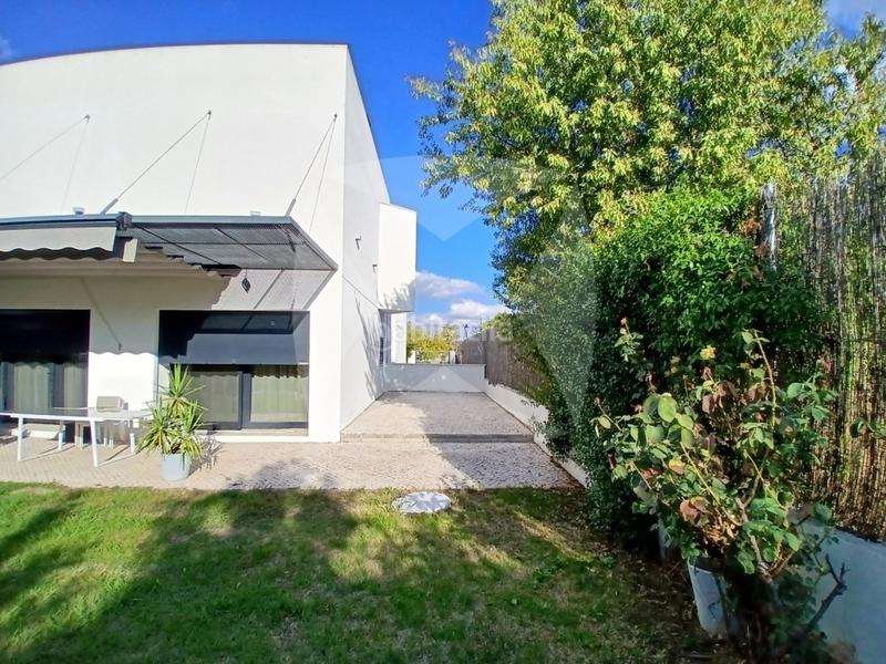 Foto a22cfb2e-5a87-409b-b5b5-23b14f432921. Chalet mit parking pool in Golf Guadiana Badajoz