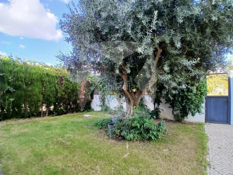 Foto aae3d3cb-64c8-4343-beb8-68642ffcbf11. Chalet mit parking pool in Golf Guadiana Badajoz