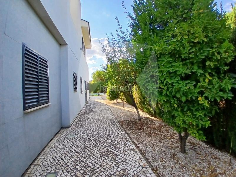 Foto eac894bf-c161-476a-9ed4-8722f69fad5a. Chalet mit parking pool in Golf Guadiana Badajoz