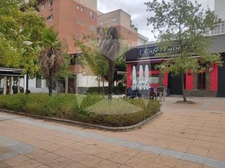 Location Local commercial  Avenida jose maría alcaraz y alenda. Local en buen estado en valdepasillas