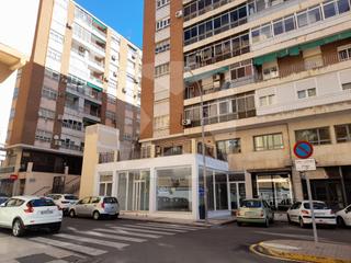 Location Local commercial à Santa Marina. Local comercial en alquiler adaptado en pleno centro